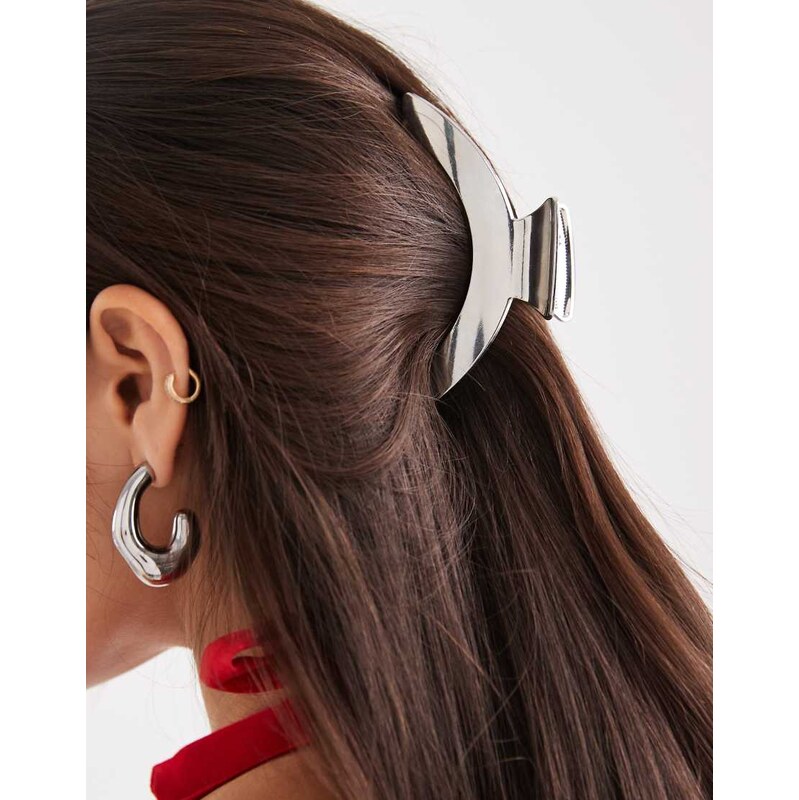 ASOS DESIGN abstract metal claw in silver tone 108421406