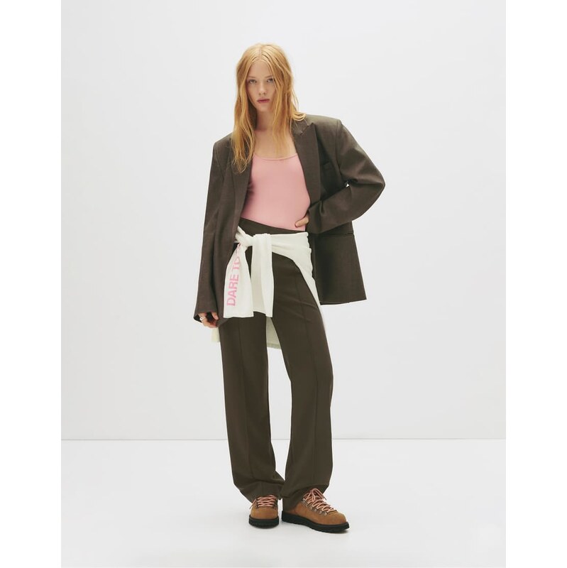 Pull&Bear Formal pants with seam detail in medium khaki-Green