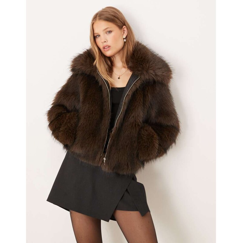 Threadbare short fur jacket with collar in chocolate-Brown