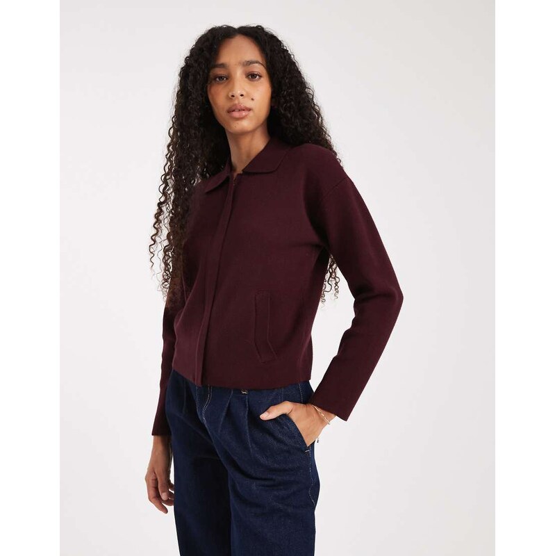 New Look zip through collared cardigan in burgundy 108504851