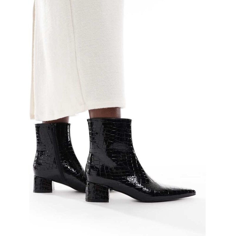 schuh Bridget chunky heeled boots in black croc
