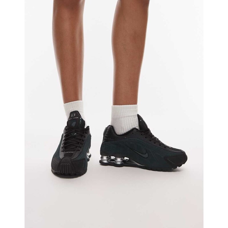 Nike Shox R4 trainers in black and dark green