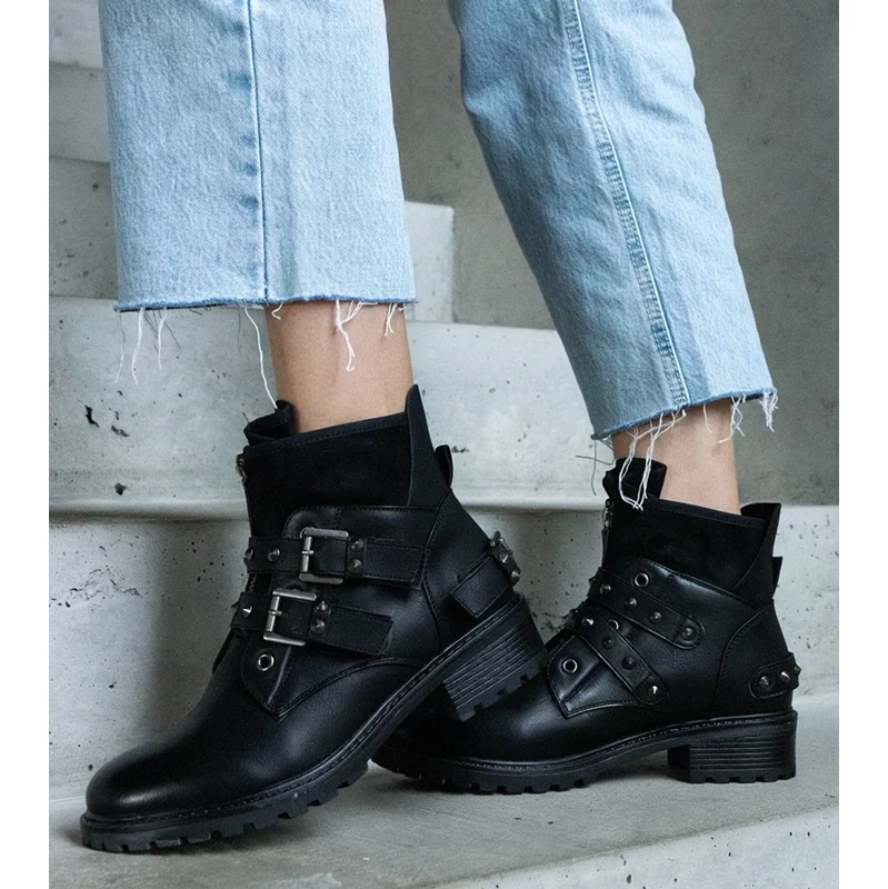 Gemre Black ankle boots embellished with studs on a flat heel Neffa 108450407