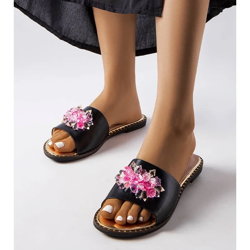 marka niezdefiniowana Black sandals with crystals Lowa