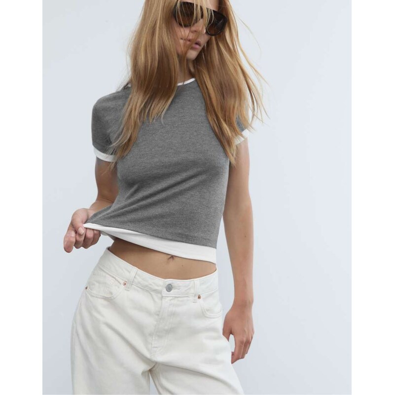 Stradivarius Contrast mock layer t-shirt in dark grey 108488523