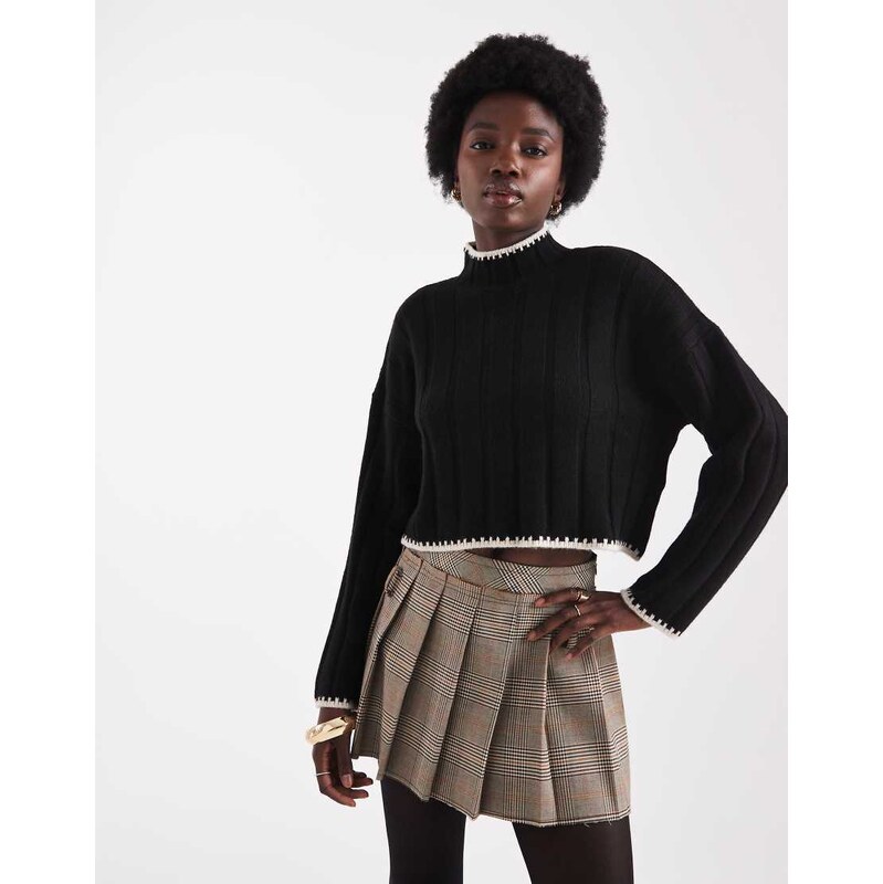 ONLY contrast trim knitted cropped jumper in black