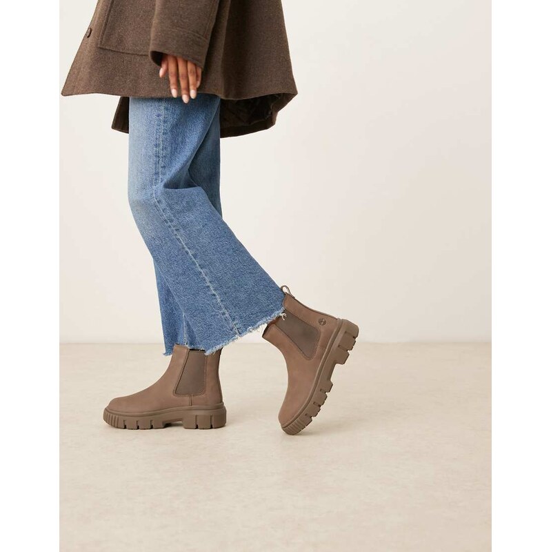 Timberland Greyfield chelsea boots in brown nubuck
