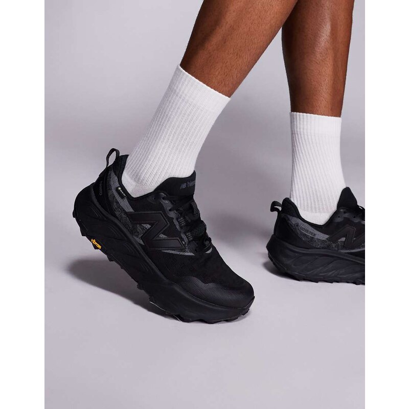 New Balance FF Hierro Goretex trail running trainers in black
