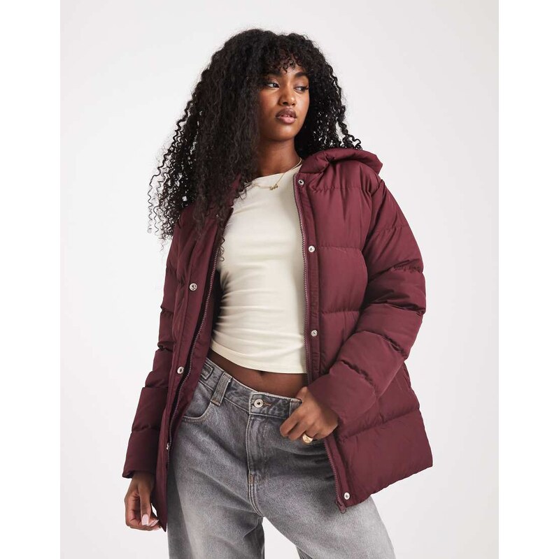 Threadbare short puffer coat with hood in fig-Red