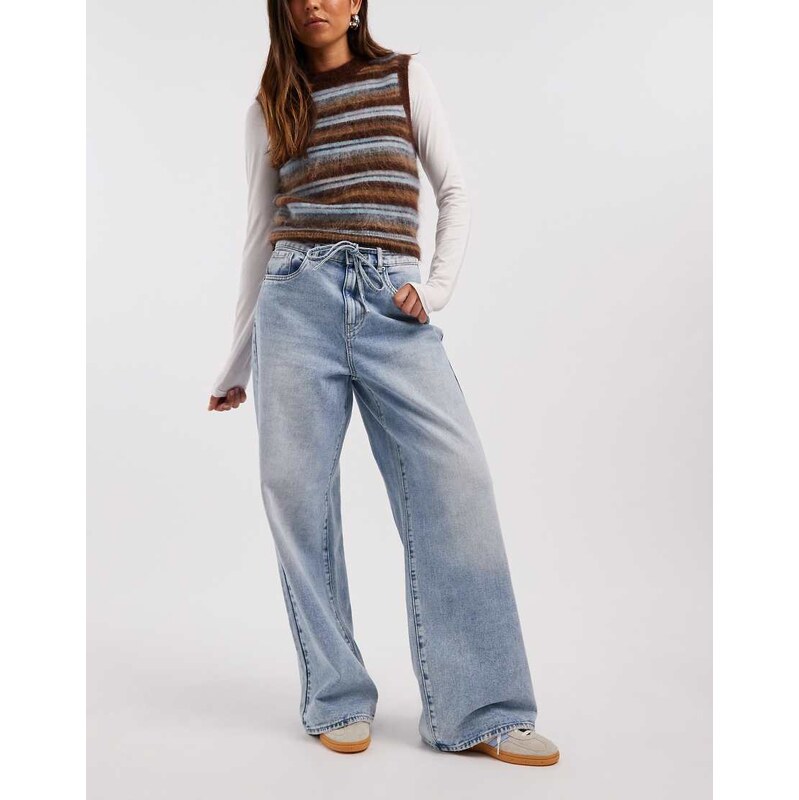 Vero Moda Wien mid rise wide leg belted jeans in light blue wash