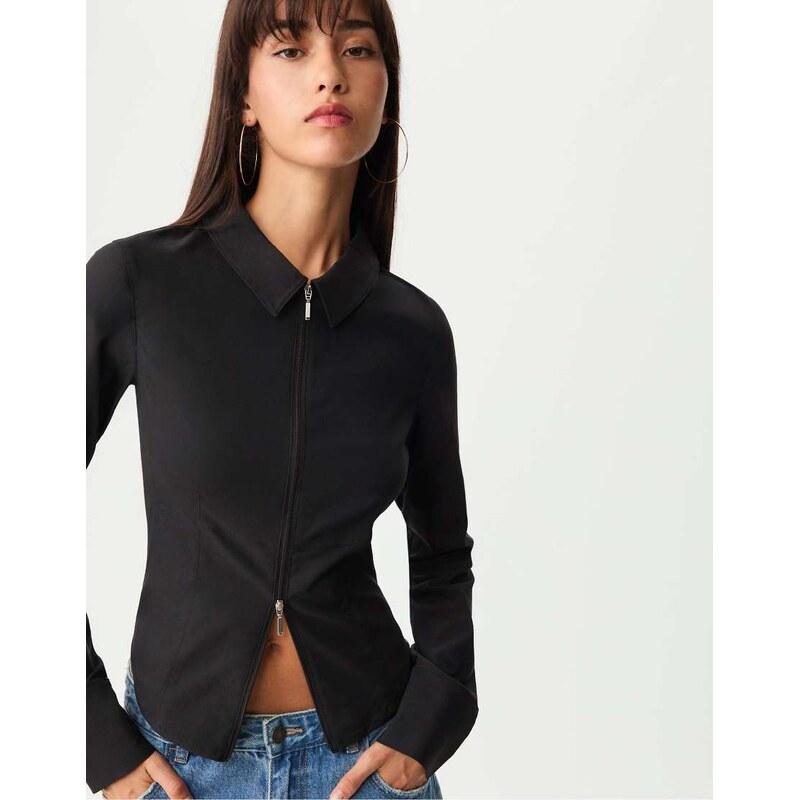 Stradivarius Fitted shirt with zip in black 108551932