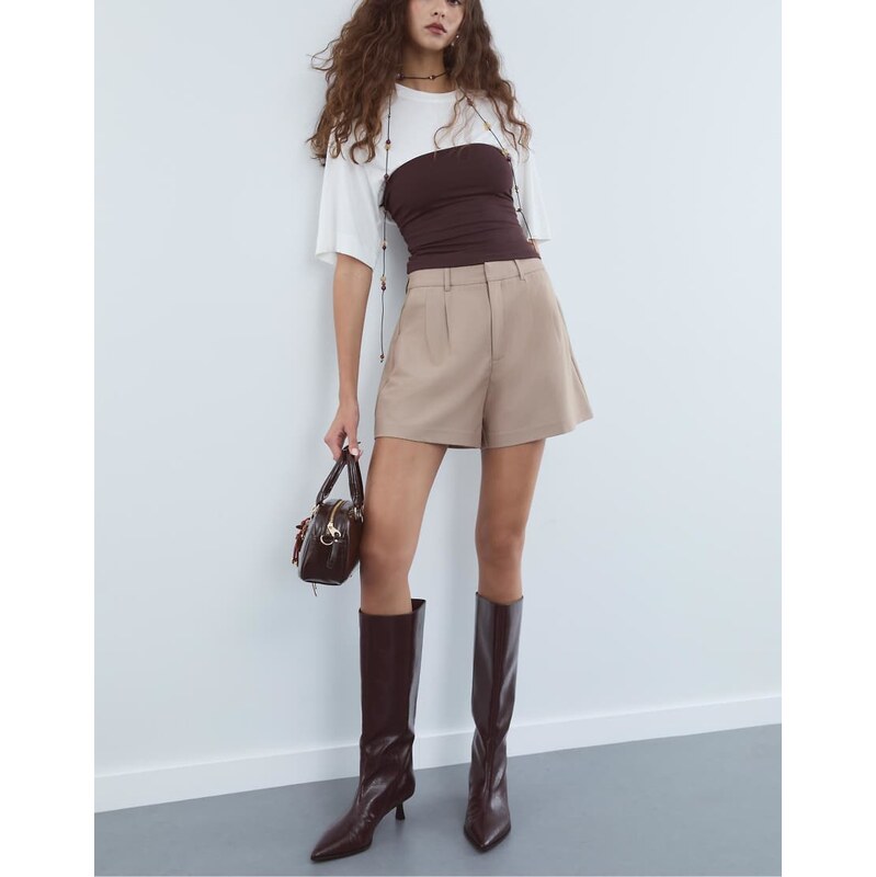 Stradivarius Smart shorts with darts in brown 115609861
