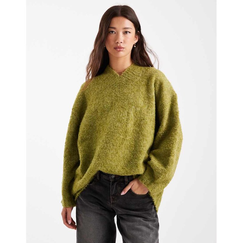 ASOS DESIGN longline v neck jumper in boucle in dark olive-Green