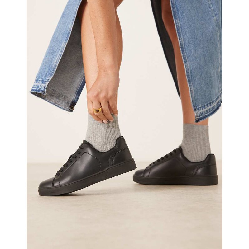 ASOS DESIGN Delta lace up trainer in black 115514869