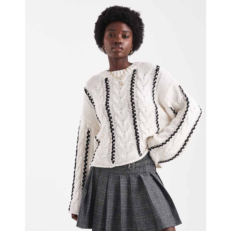 ONLY cable knit jumper in white with contrast detail
