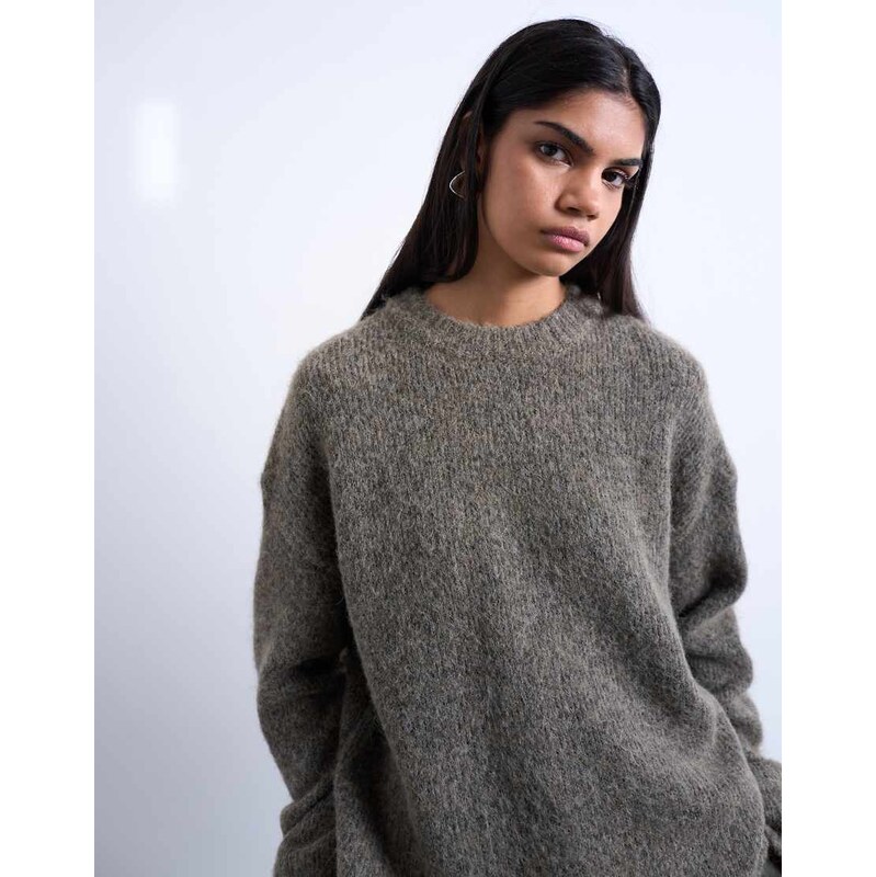 Topshop knitted boxy fluffy crew jumper in espresso-Brown
