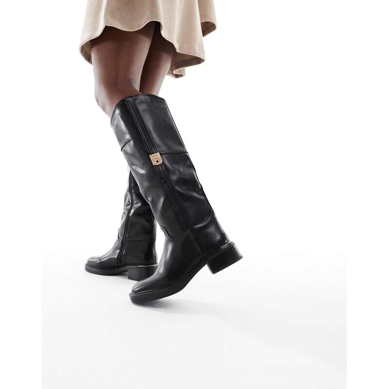 SEQWL Twix buckle detail refined riding boots in black