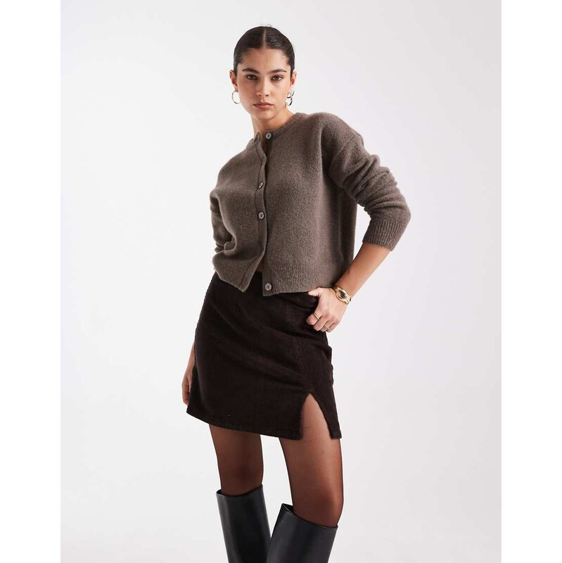 Vero Moda corduroy notch front mini skirt in chocolate-Brown 108736517