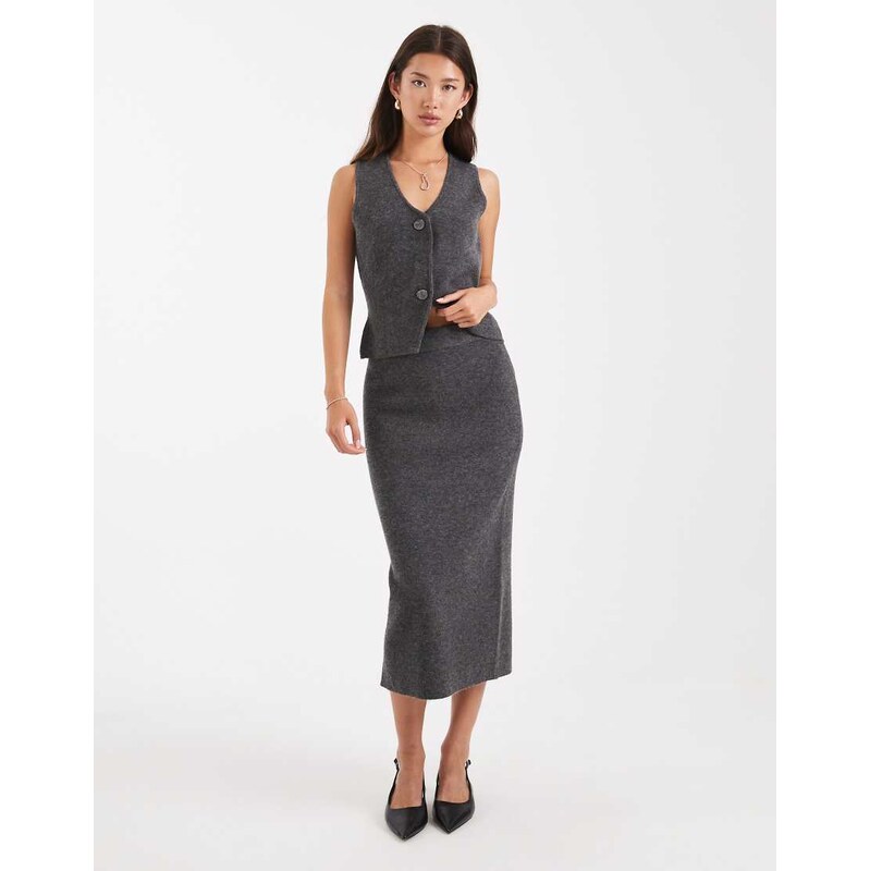 Vero Moda soft knitted midi skirt co-ord in grey melange 108736521