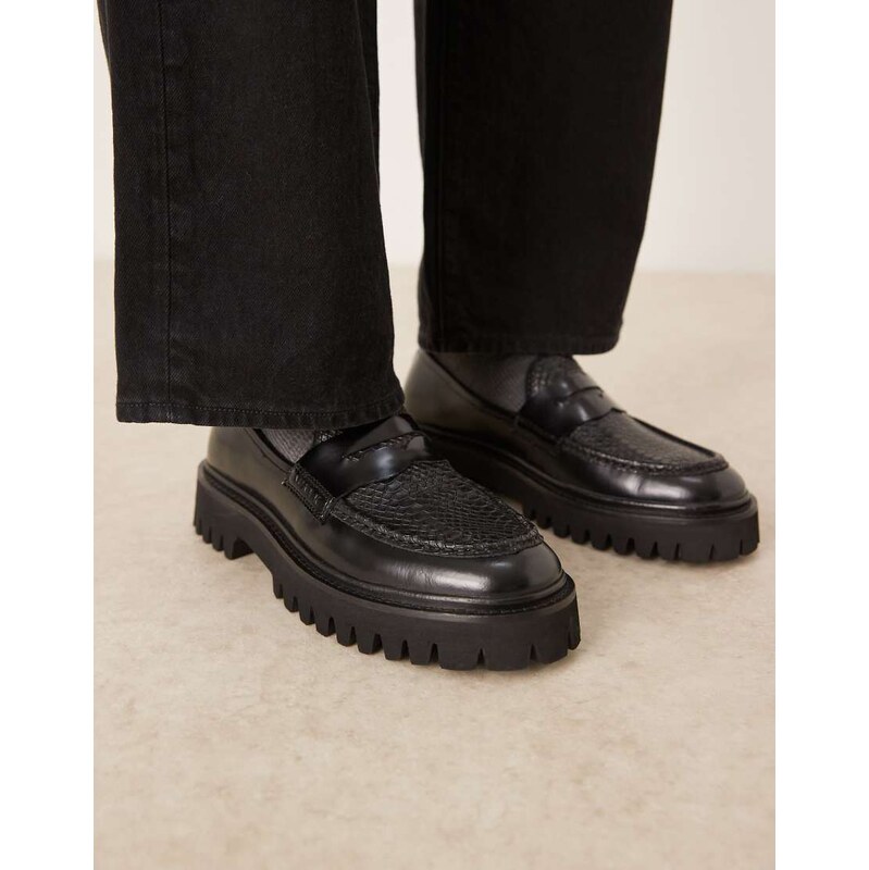 Walk London Hopper Saddle croc loafer in black