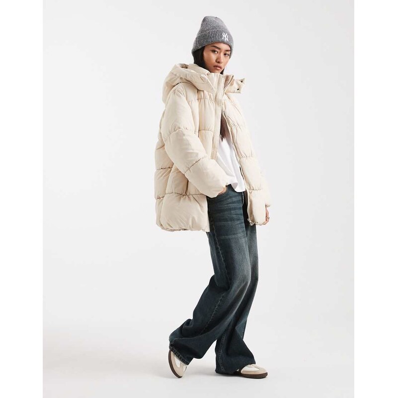 Vero Moda Luxe oversized puffer coat in cream-Neutral