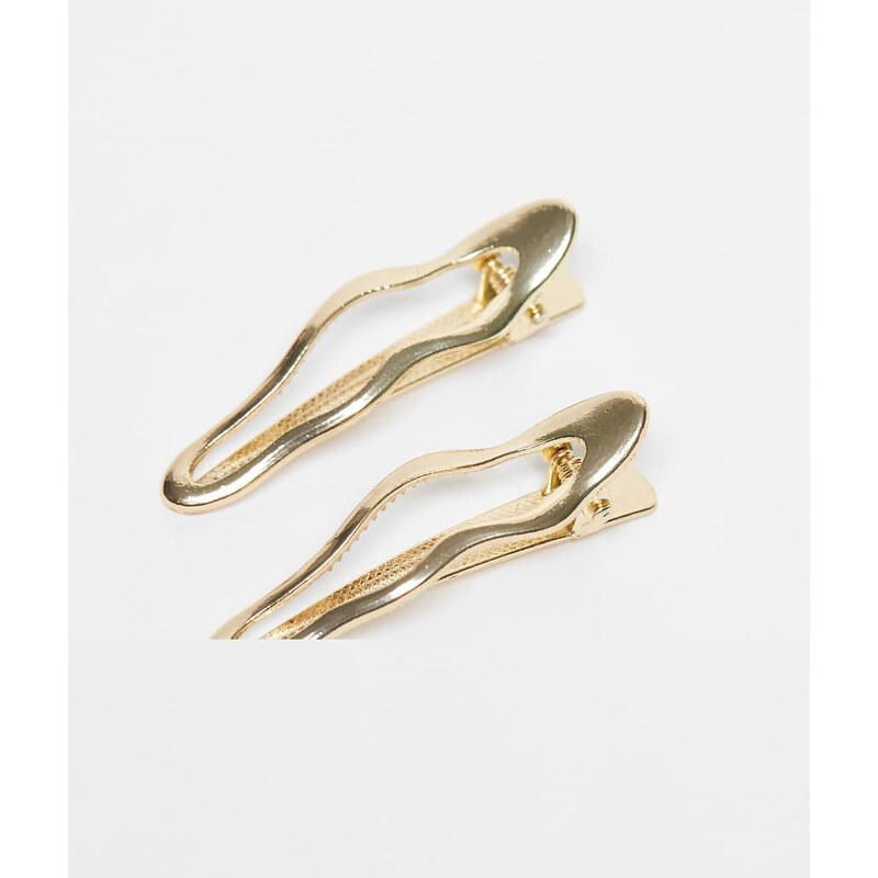 Pieces large wavy 2 pack hairclips in gold tone