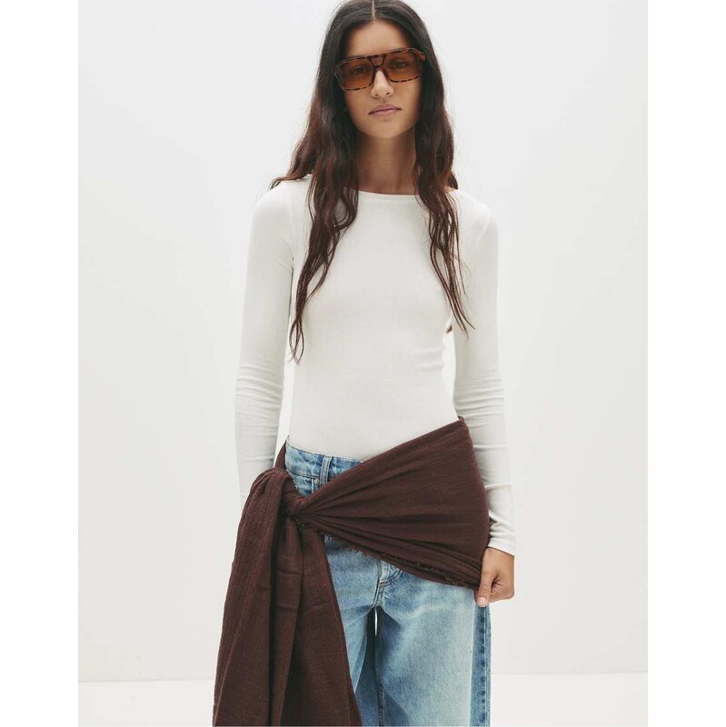 Pull&Bear Long sleeve bodysuit in white 108839780