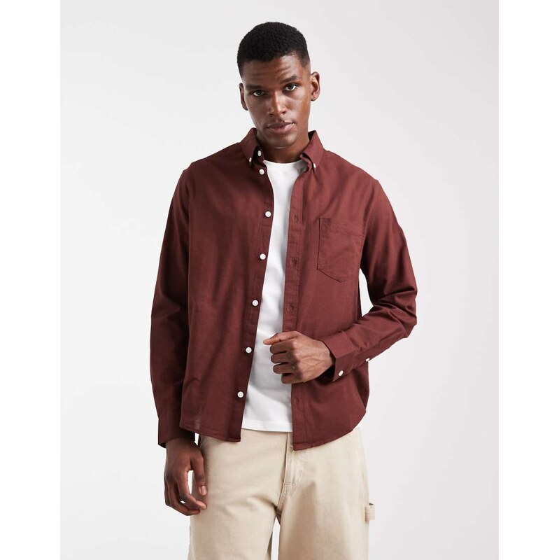 ASOS DESIGN oxford regular shirt in burgundy-Red
