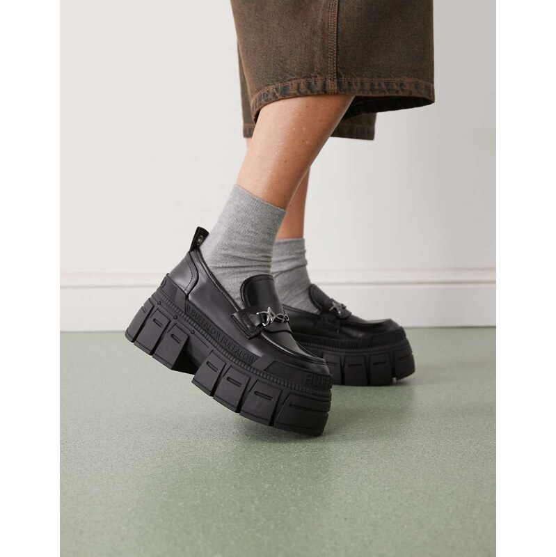 Buffalo Gospher chunky loafer in black 108841012