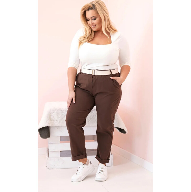 Kesi Hnědé dámské bavlněné plus size kalhoty s páskem Hnědá