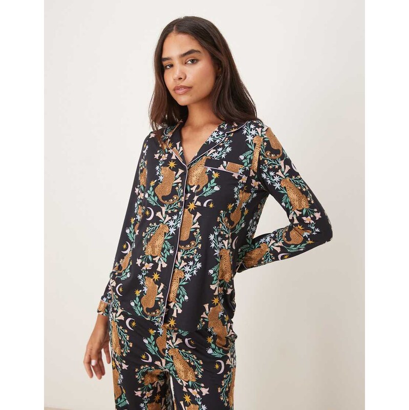 Chelsea Peers poly long sleeve revere pyjama set in navy botanical 109404710