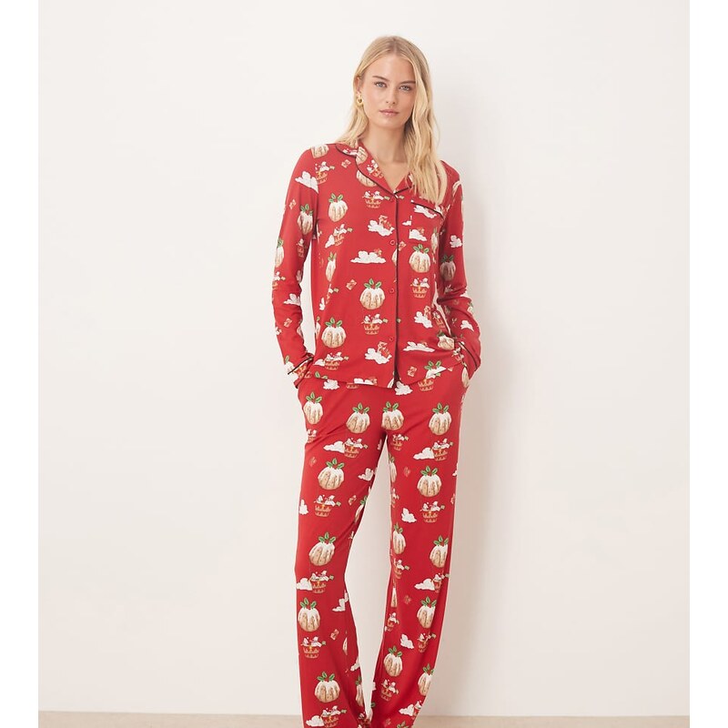 Chelsea Peers Tall poly long sleeve revere pyjama set in Christmas 109362631