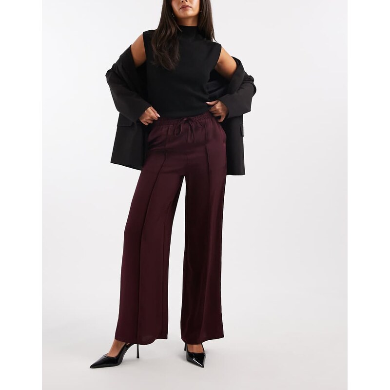 New Look satin wide leg trousers in burgundy-Red
