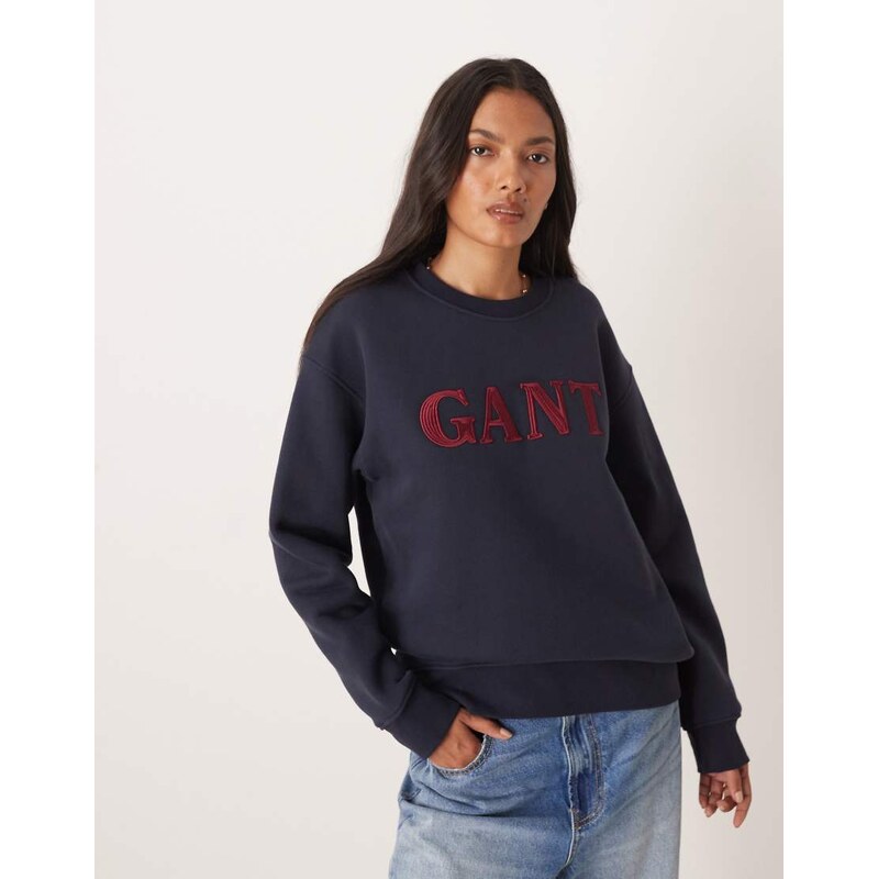GANT chest logo crew neck sweatshirt in navy 108910883
