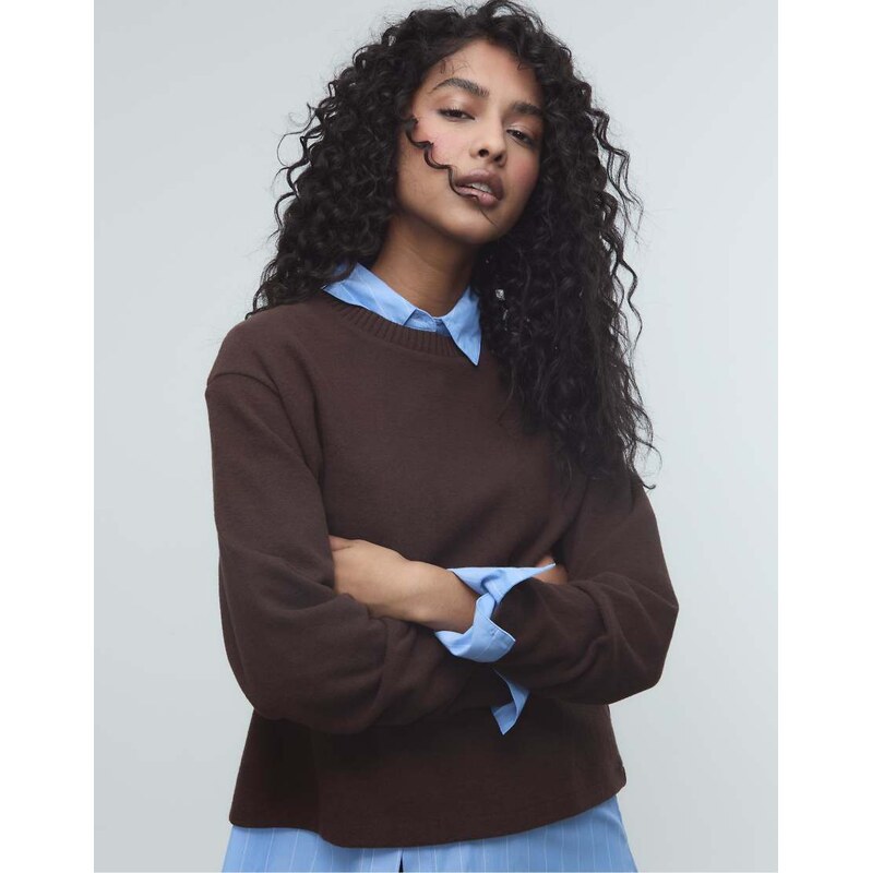 Stradivarius Knit round neck t-shirt in brown 108913707