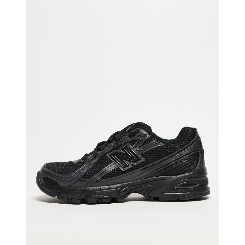 New Balance 740 trainers black