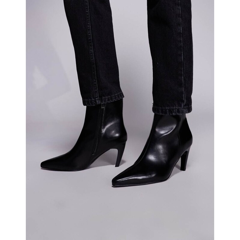 SIMMI Shoes Simmi London Lorenzo heeled mid ankle boots in black 113261578