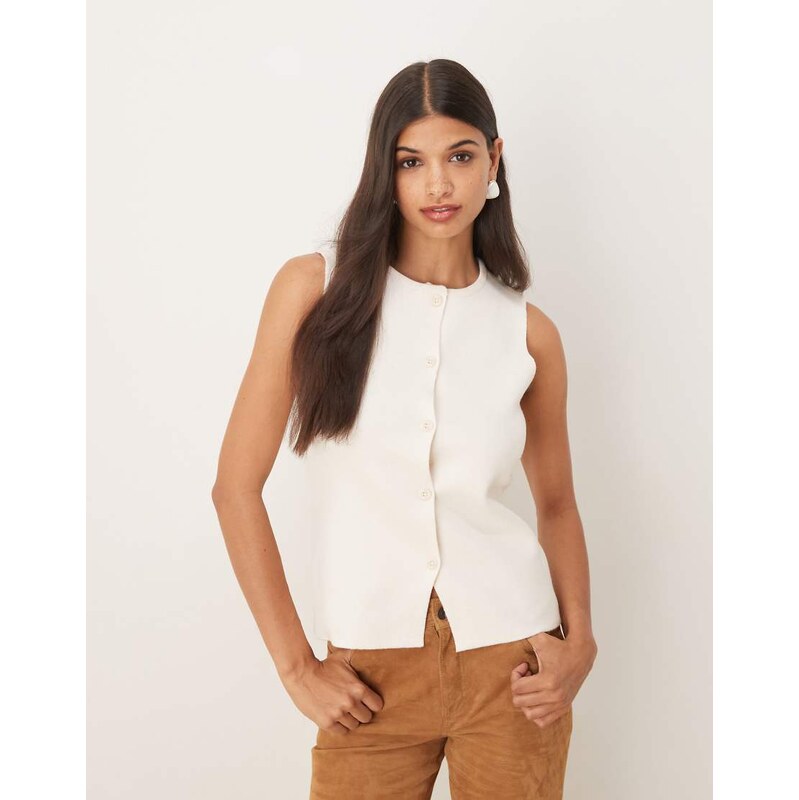 JDY knitted waistcoat in cream-White 115514324