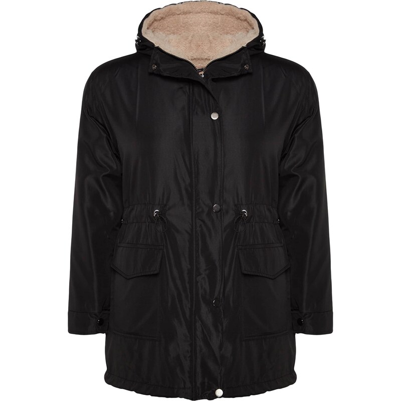 Trendyol Curve Zimní parka černá 109394774