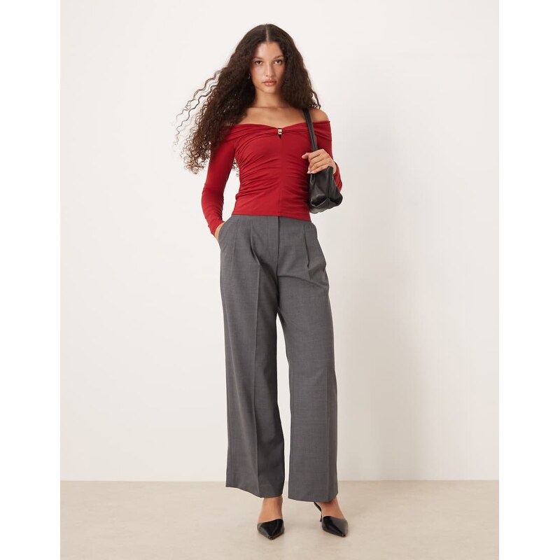 Abercrombie & Fitch off the shoulder long sleeve hardware top in red