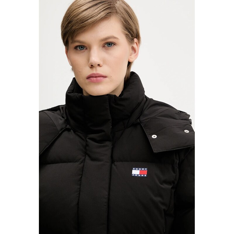 Péřová bunda Tommy Jeans