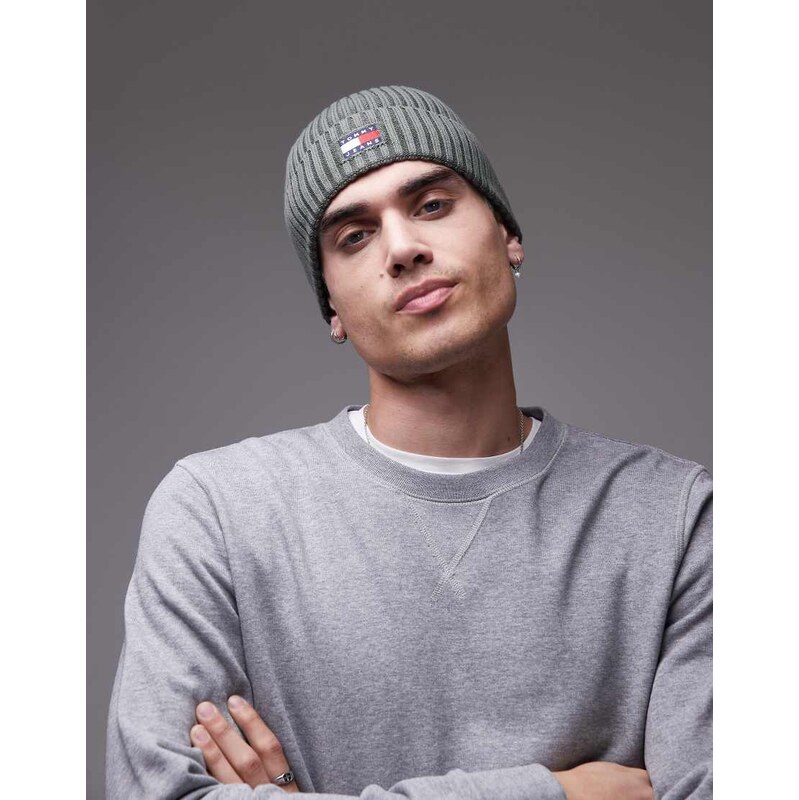 Tommy Jeans core beanie in grey-Green