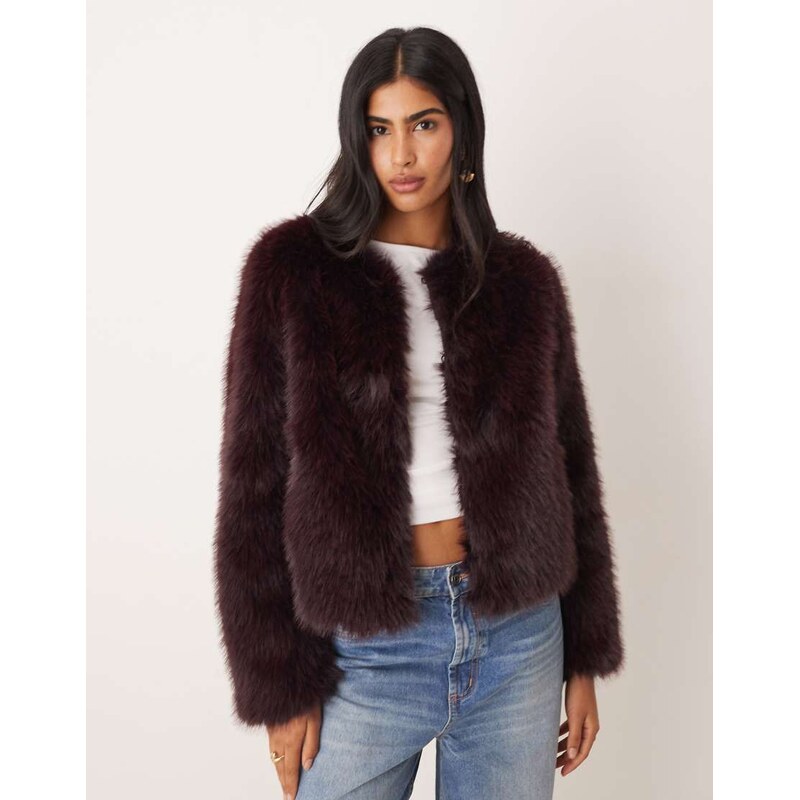 Threadbare faux fur collarless jacket in fig-Red