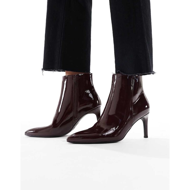 New Look patent pointed heeled boot in burgundy-Red