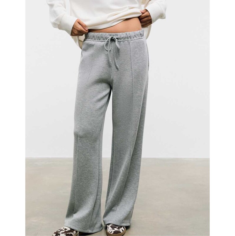 Stradivarius Soft-touch wide-leg trousers with seam detail in