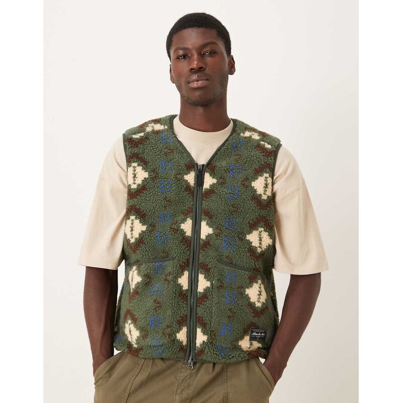 Alma De Ace fenta perla borg gilet in green