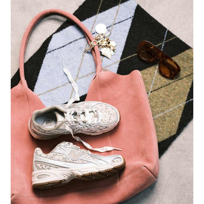 New Balance 740 lace trainers in beige - Exclusive to ASOS