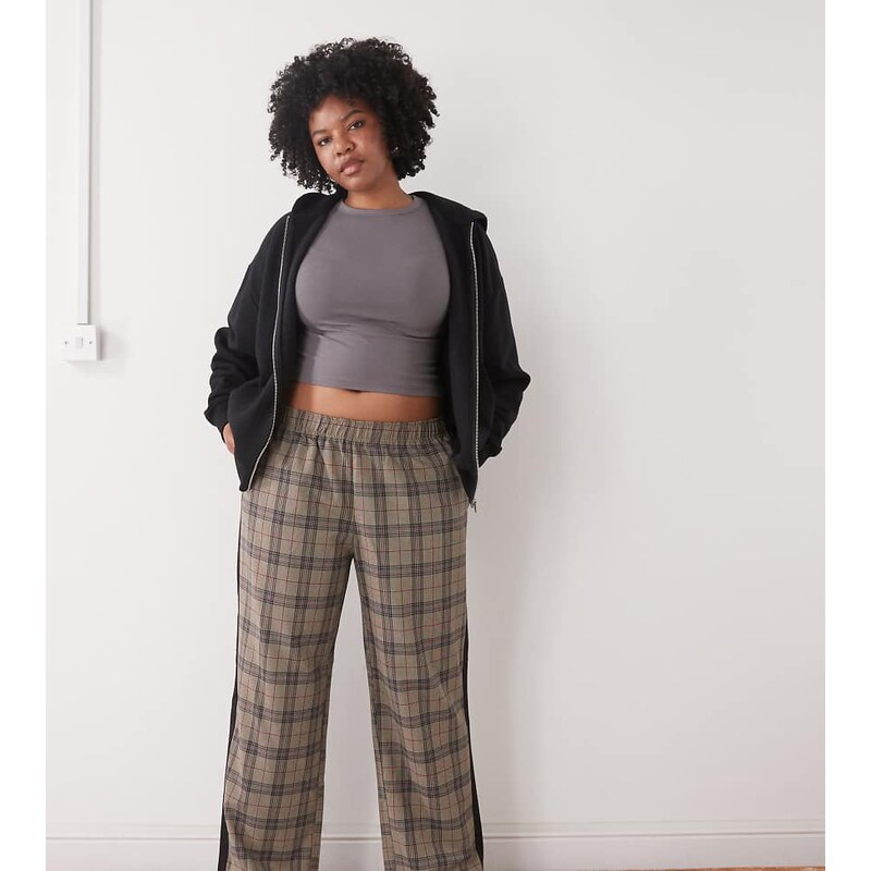 Noisy May Curve wide leg trouser with side stripe in beige check 109101714