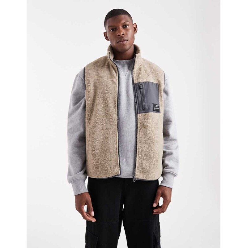 JJ Rebel zip fleece vest in beige-Neutral