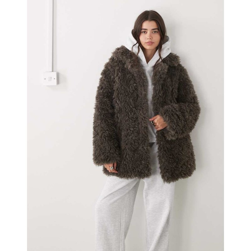 Weekday oversized faux fur coat in dark mole-Brown 109127875
